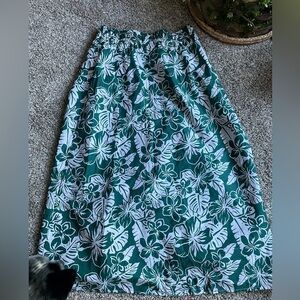 CasaCabana clothing woman’s skirt in size M nwt
